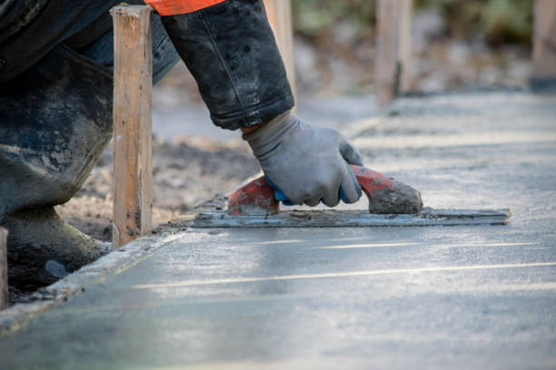 Best Local Concrete Companies  in Mayflower Village, CA
